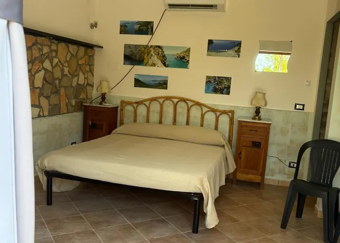 Garden סן ניקולה ארצ'לה